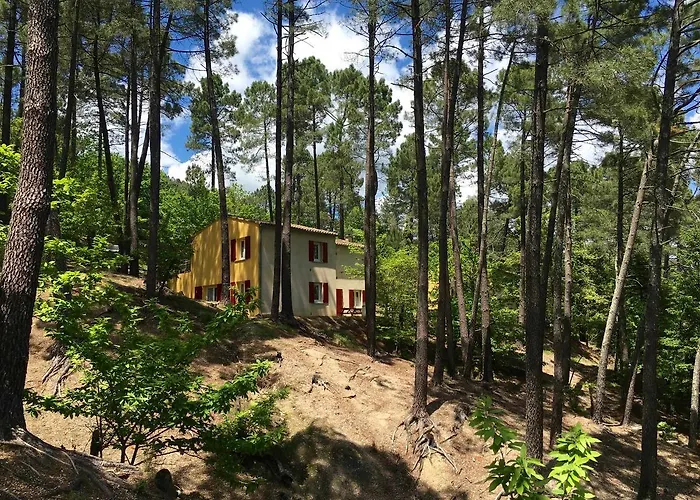 Casa de Férias Domaine De Ravel Ushuaia Villages Saint-Jean-du-Gard